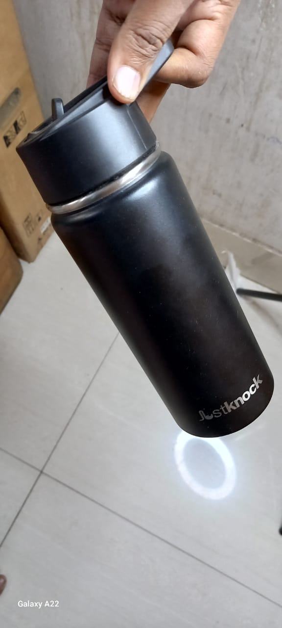 JustKnock - 18 oz Black Color Double Wall Vacuum Insulated Stainless Steel drink bottle